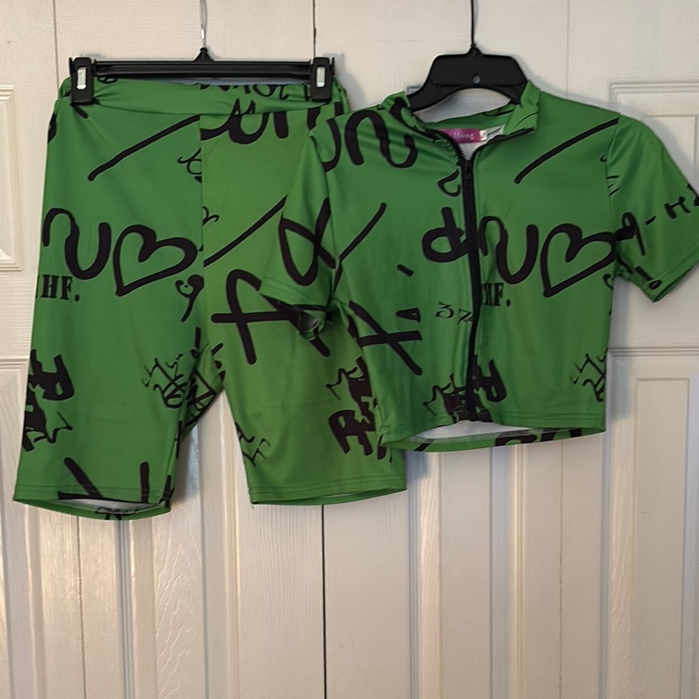 Vibrant Green and Black Graffiti Rashguard Swim Set